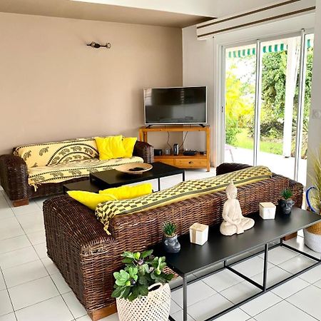 VILLA 6-10 PERS, VUE MER, Piscine Privée, PLAGE A PIEDS Le Gosier  Exterior foto