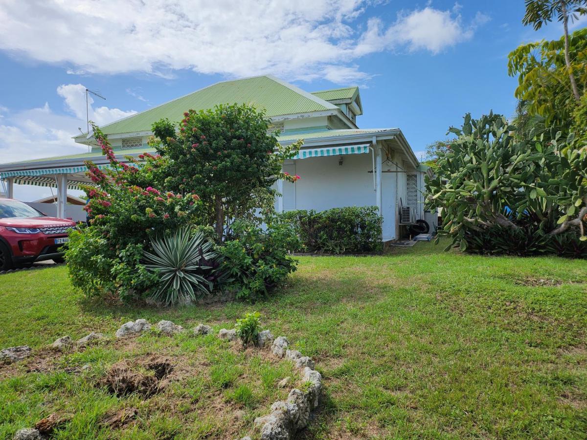 VILLA 6-10 PERS, VUE MER, Piscine Privée, PLAGE A PIEDS Le Gosier  Exterior foto