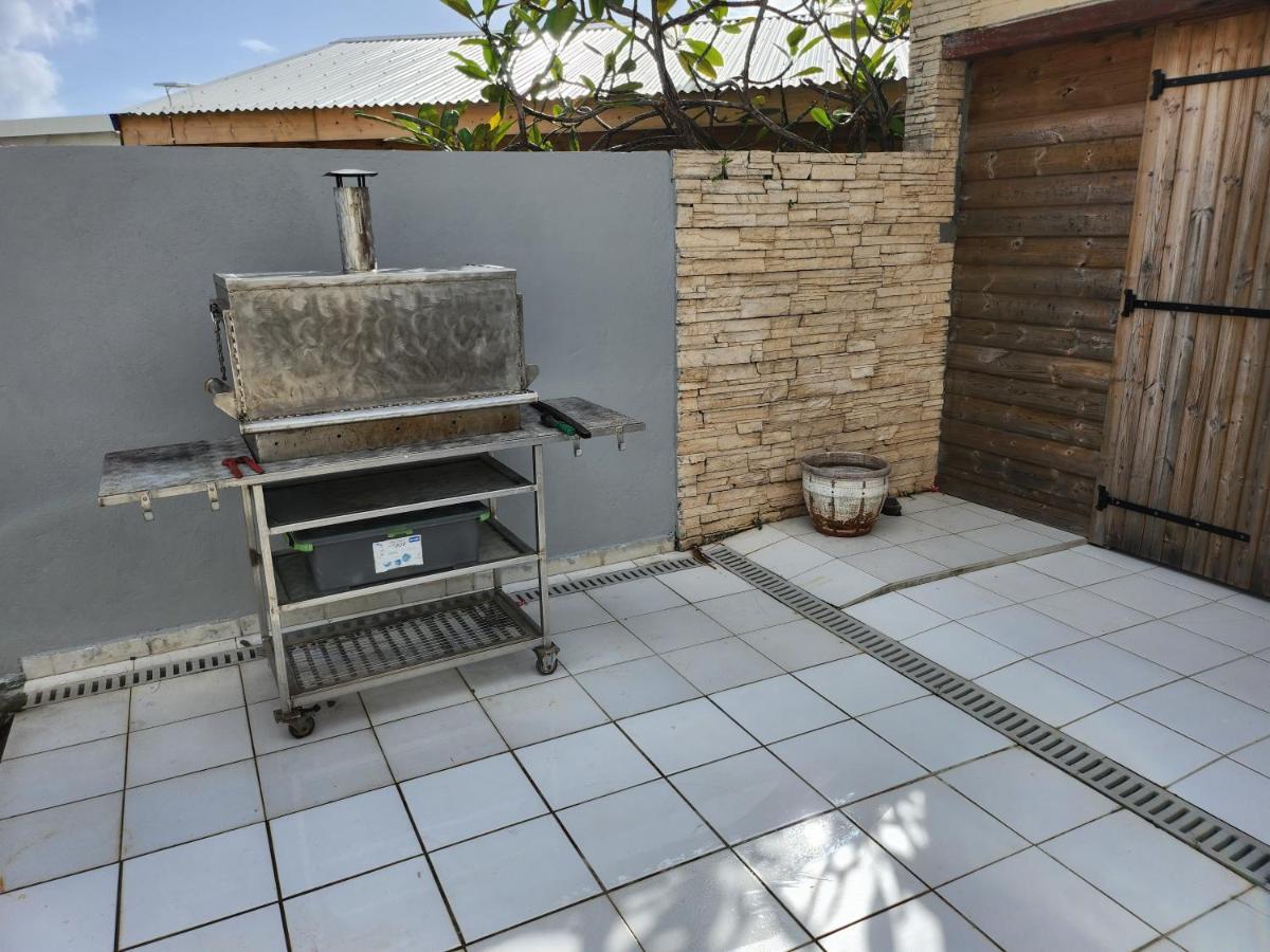VILLA 6-10 PERS, VUE MER, Piscine Privée, PLAGE A PIEDS Le Gosier  Exterior foto