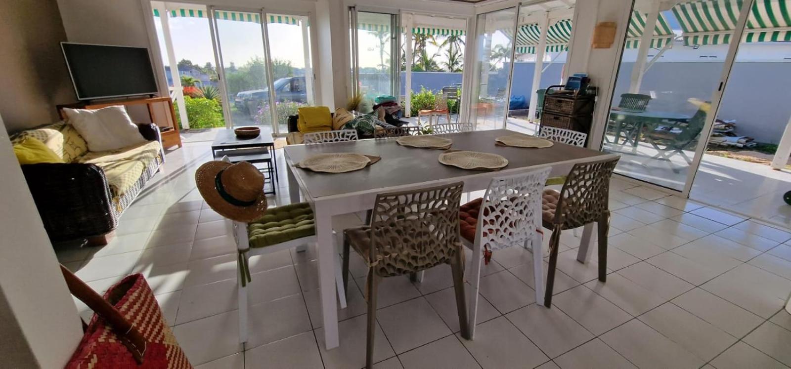 VILLA 6-10 PERS, VUE MER, Piscine Privée, PLAGE A PIEDS Le Gosier  Exterior foto