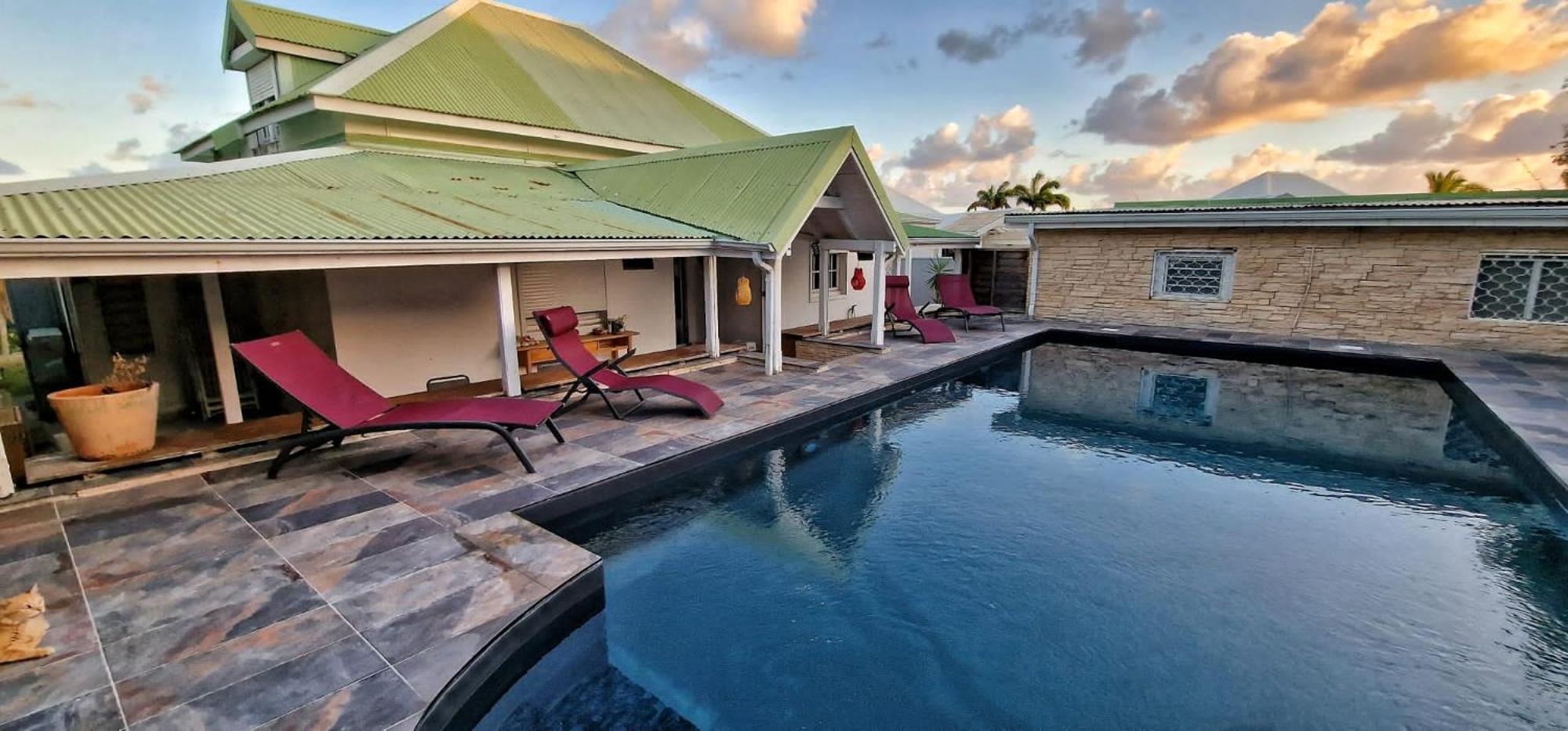 VILLA 6-10 PERS, VUE MER, Piscine Privée, PLAGE A PIEDS Le Gosier  Exterior foto