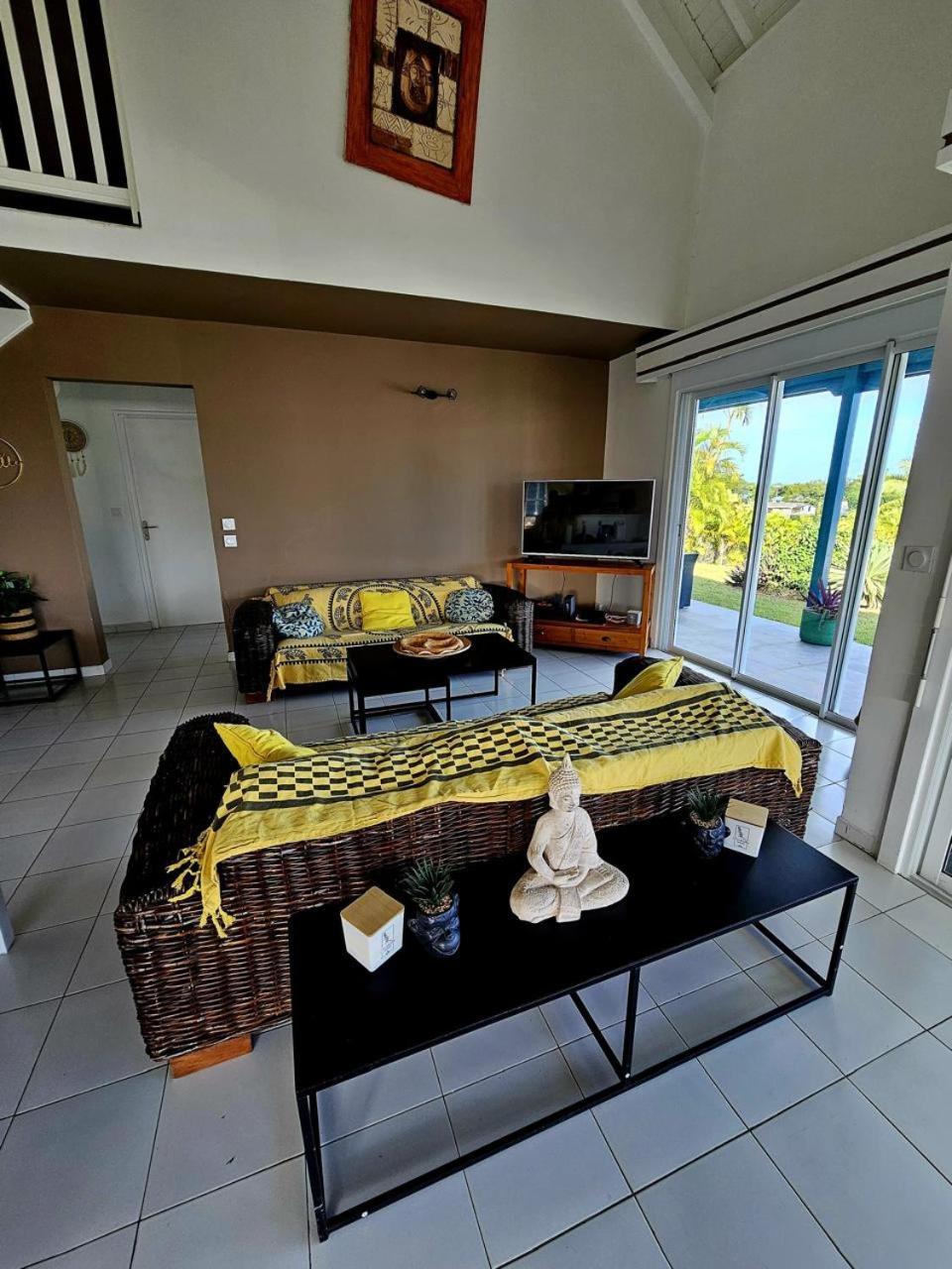 VILLA 6-10 PERS, VUE MER, Piscine Privée, PLAGE A PIEDS Le Gosier  Exterior foto